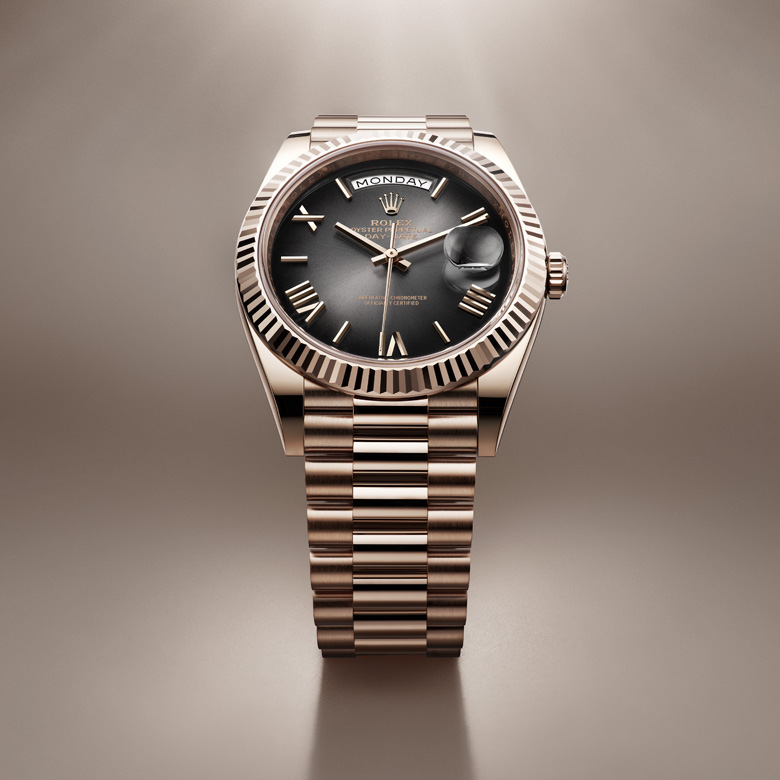 rolex-collection_banner-day-date-m228235-0055_2402jva_001-portrait_(2)
