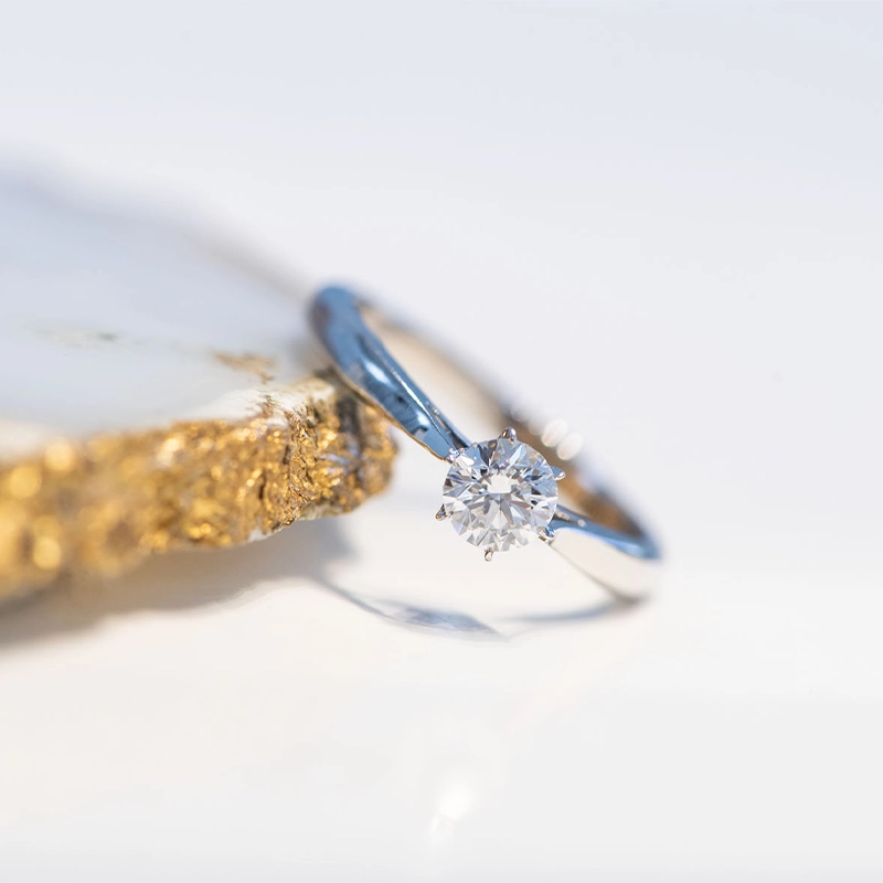 verlobungsring-diamant-weissgold