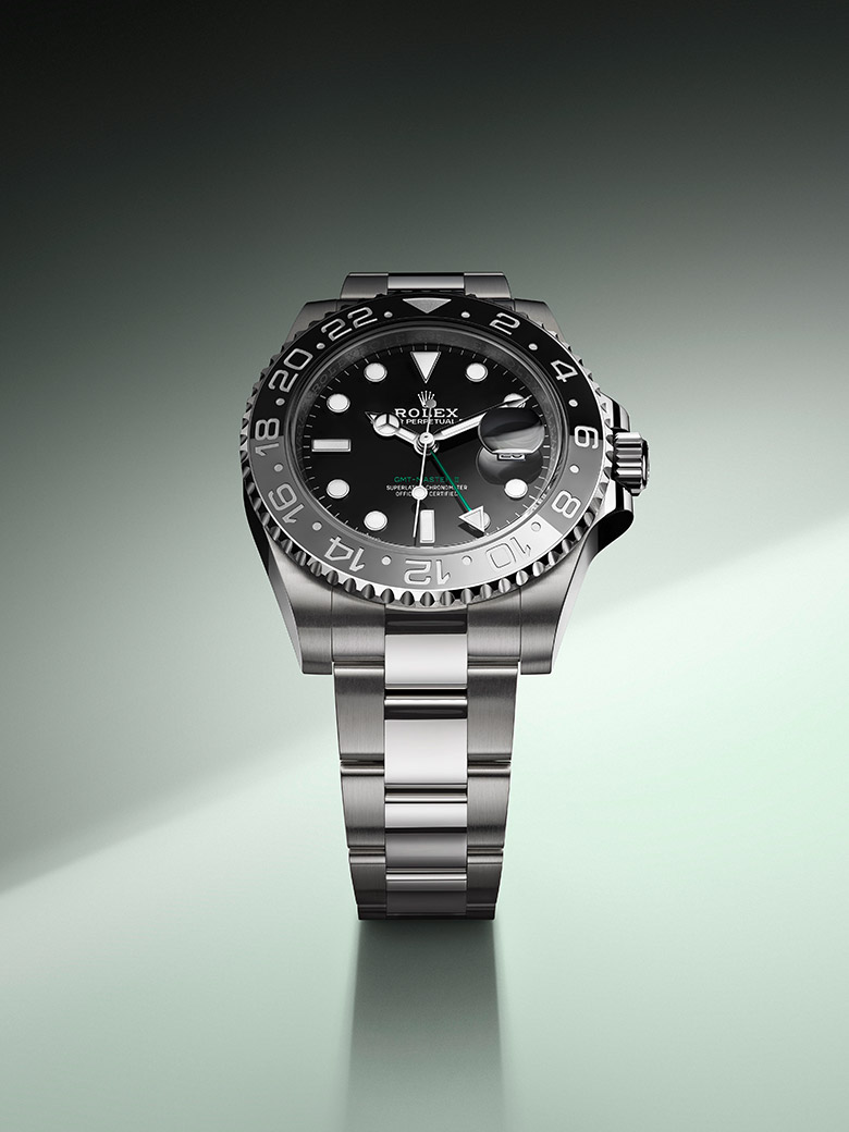 rolex-watches-gmt-master-ii-m126710grnr-0003_2312jva_001_rvb-portrait
