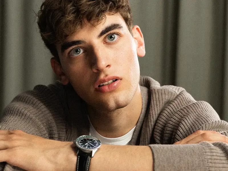 uhr-mann-nachdenklich-hunke