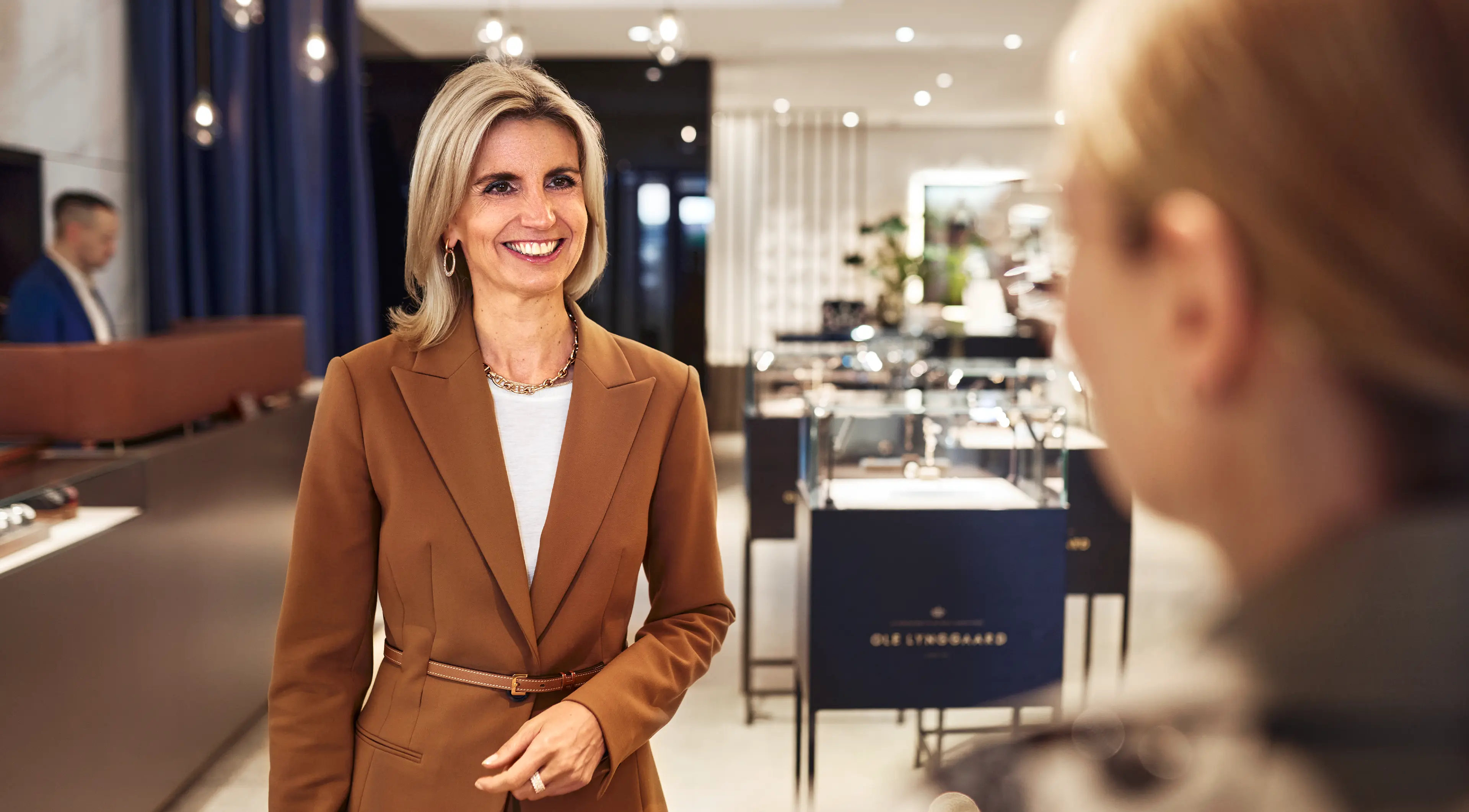 hunke-juwelier-schmuck-damen-eingang