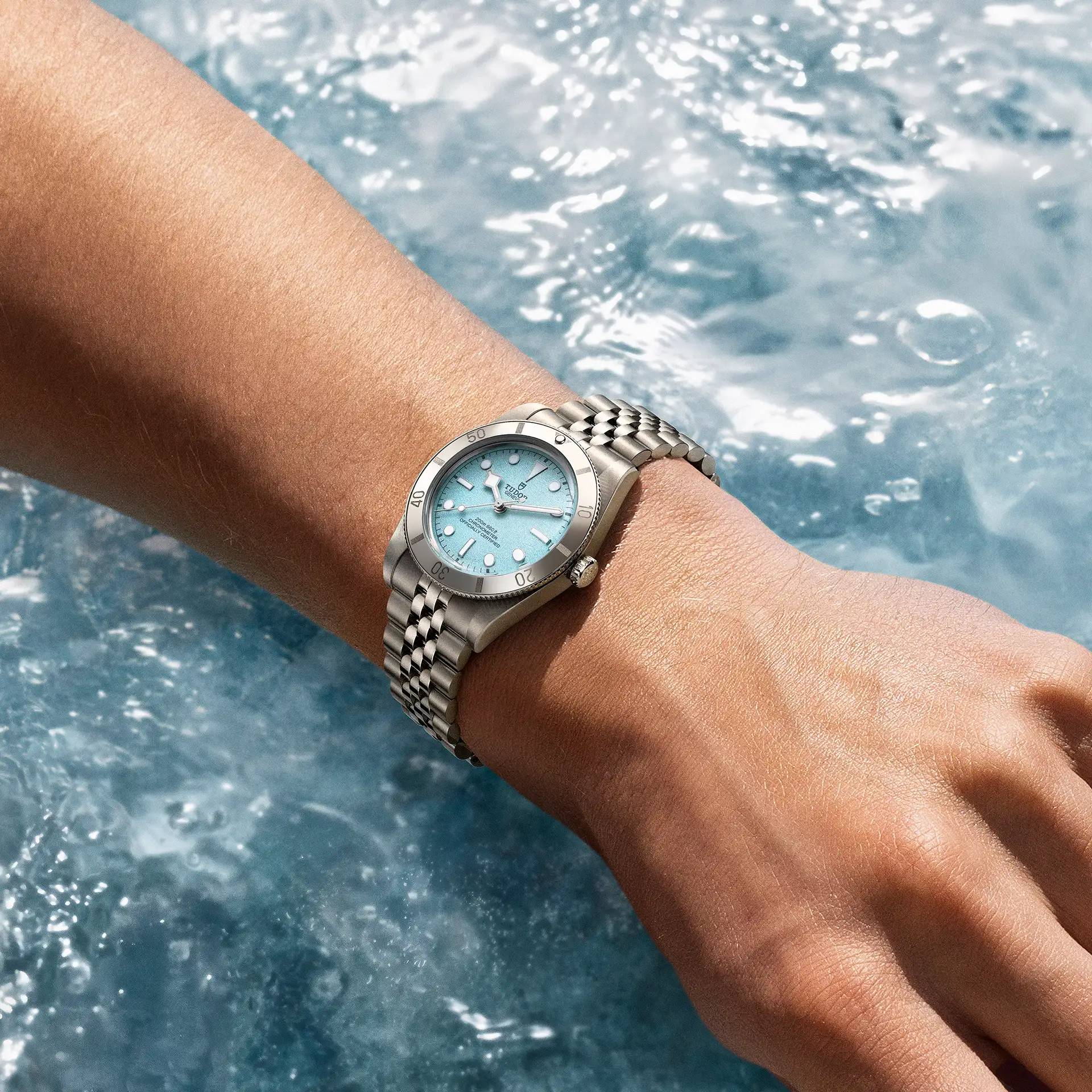 Black Bay 54 Lagoon Blue