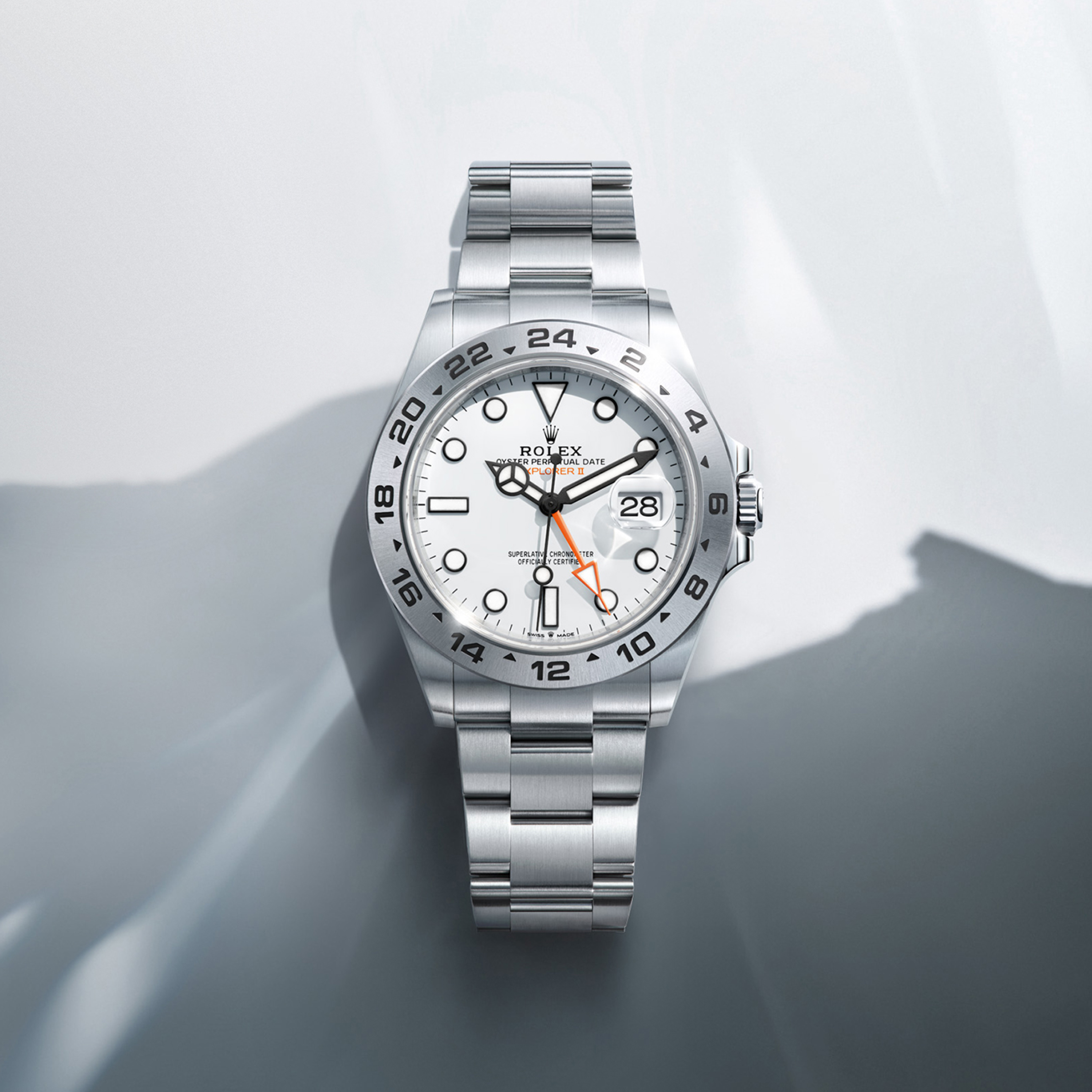 rolex-collection_banner-explorer-ii-cover-m226570-0001-portrait