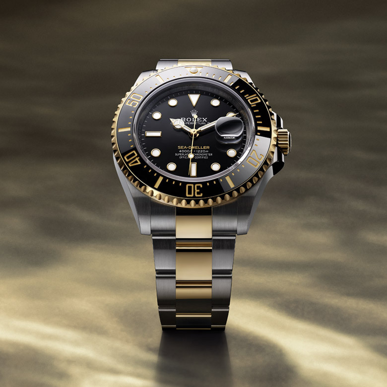 rolex-collection_banner-sea-dweller-m126603-0001_2210jva_0011-portrait