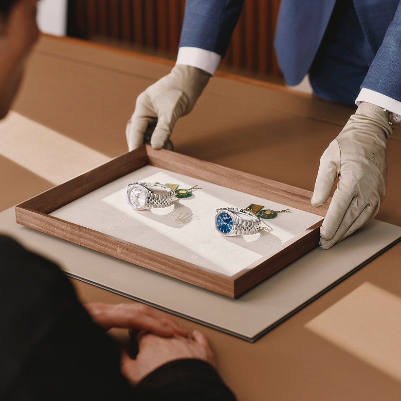 discover-rolex-message-7214_shoot_shop_geneva_retail_campaign_client_vendeur_pub_25_03_2019_sm_iso_01-portrait