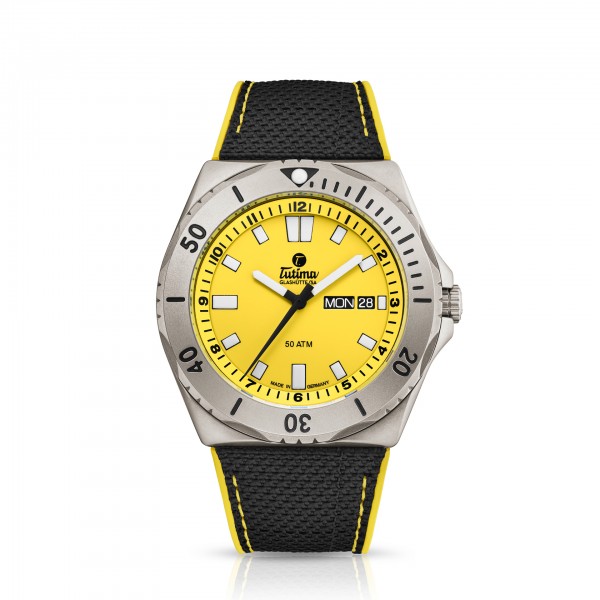 M2 Seven Seas Signal Yellow