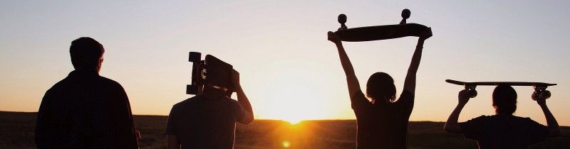 media/image/Sonnenuntergang-Skateboard-Hunke-Sonnenbrillen.jpg